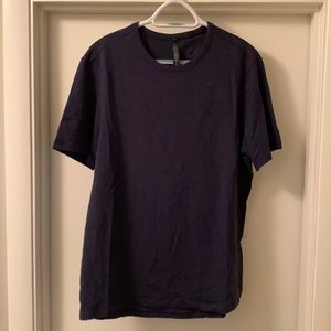 Men’s Lululemon Short Sleeve Shirt - Large